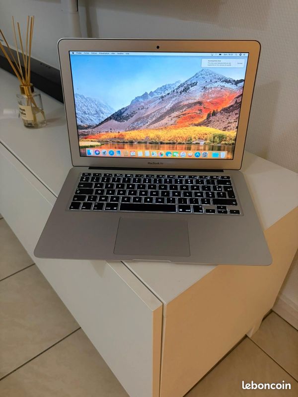 Ordinateur portable MacBook R 2017 (image 2)