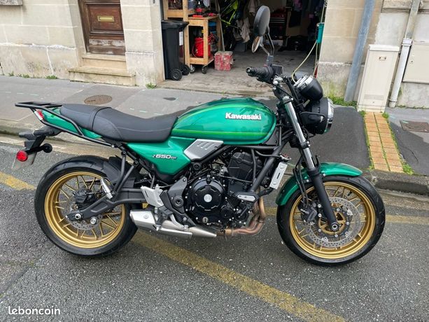 SERIE 2 MOTO JOE BAR TEAM 22 SUZUKI 250 T20 FRED SUZ CASS LIVRET