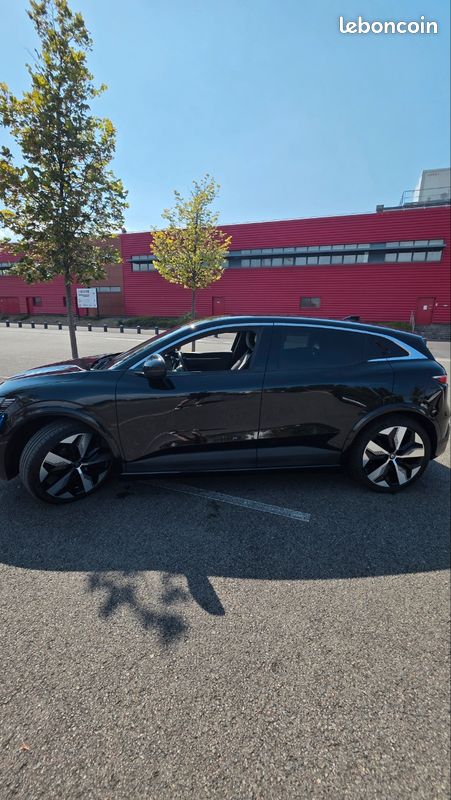 Megane e-tech techno ev60 220ch super charge
techno ev60 220ch super charge
techno ev60 220ch super charge (image 2)