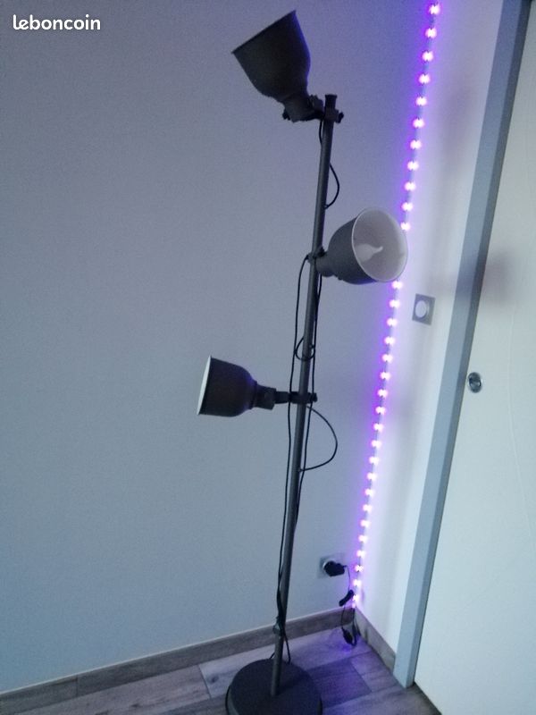 Lampe sur pied (image 2)