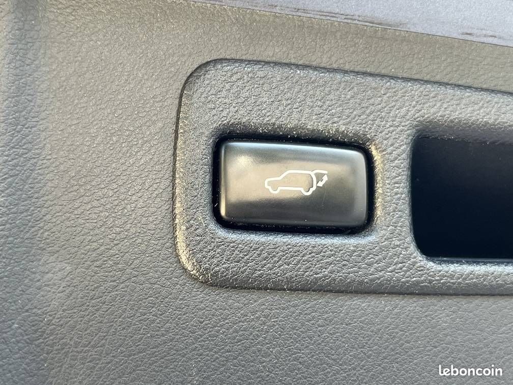 Lexus NX 300h 4WD Luxe (image 17)