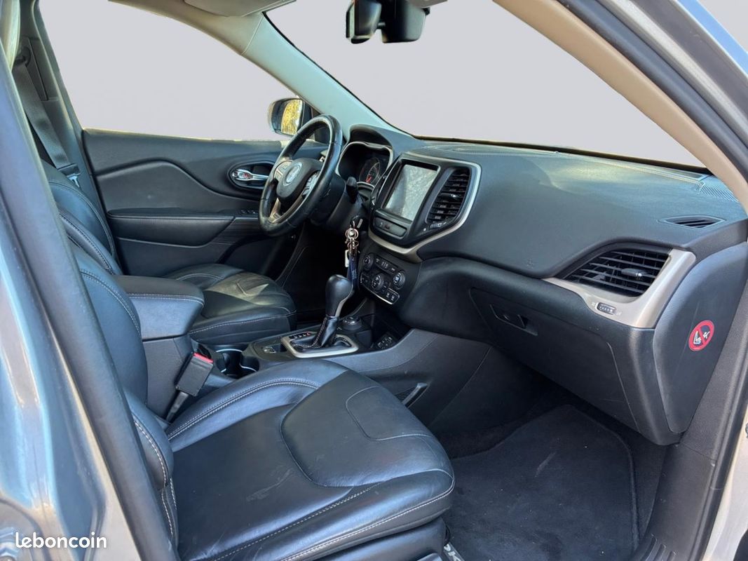 JEEP CHEROKEE 2.2 MultiJet 200 - Night Eagle - Garantie 12 mois (image 22)