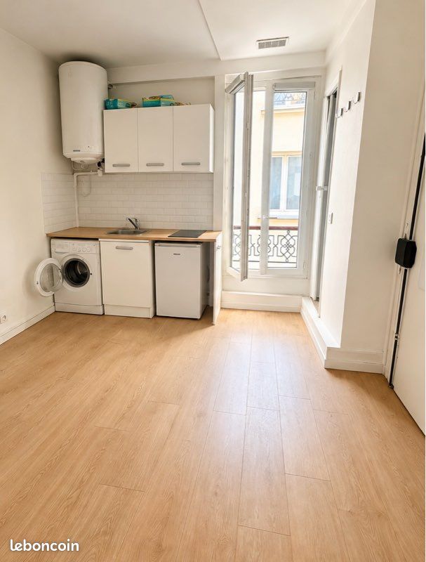 Appartement 1 pièce 17 m² · à Paris · 17 m² · 790 €/mois