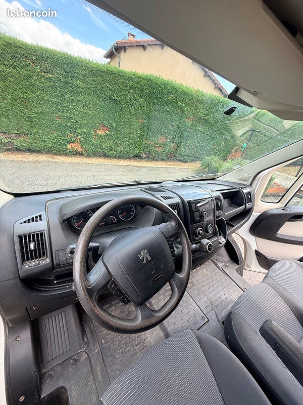 Peugeot Boxer L3H2 2.2 HDi 130 – 170 000 km – 3 places – 4 pneus neufs (image 3)