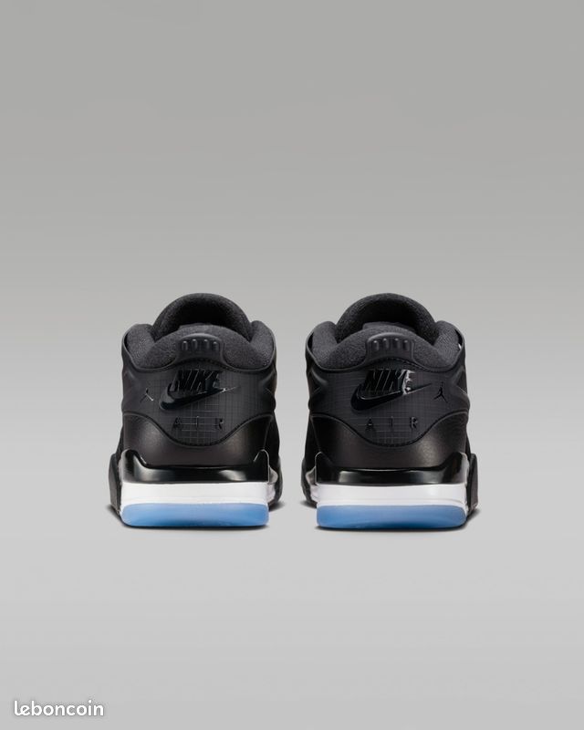 Air Jordan 4 RM - Neuves 45.5 (image 2)