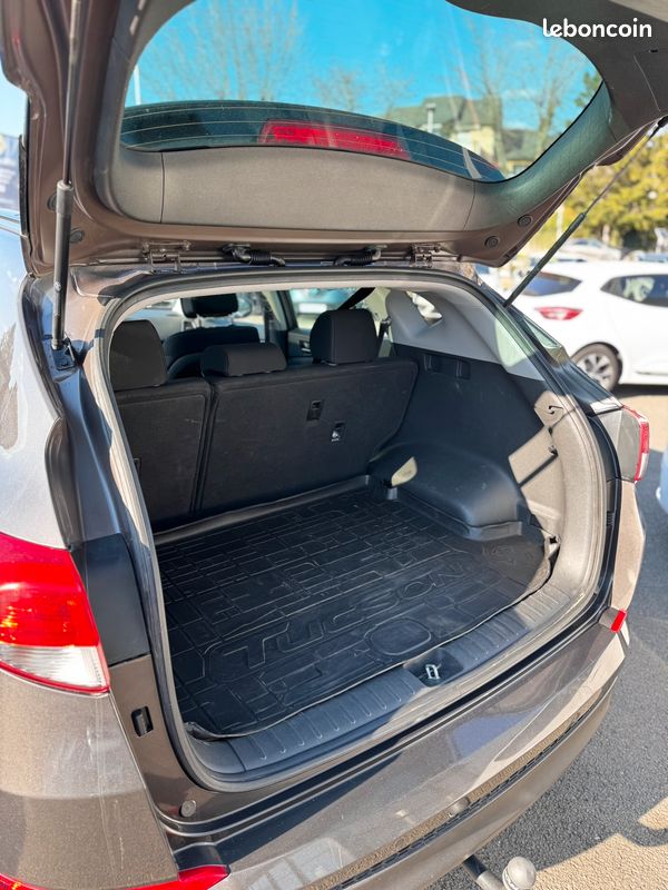 HYUNDAI - TUCSON 1.7 CRDi 141 2WD DCT-7 Edition Lounge (image 9)