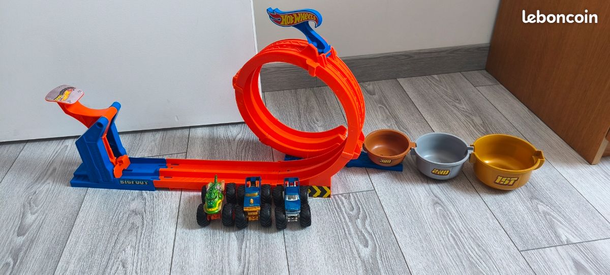 Circuit Hot Wheels Monster Trucks Défi du Trophée (image 1)