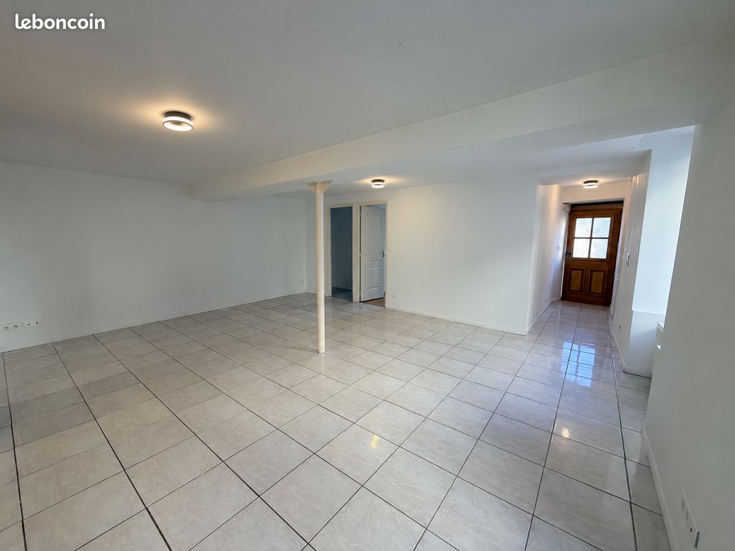 Appartement 3 pièces 70 m² · à Autun · 70 m² · 650 €/mois