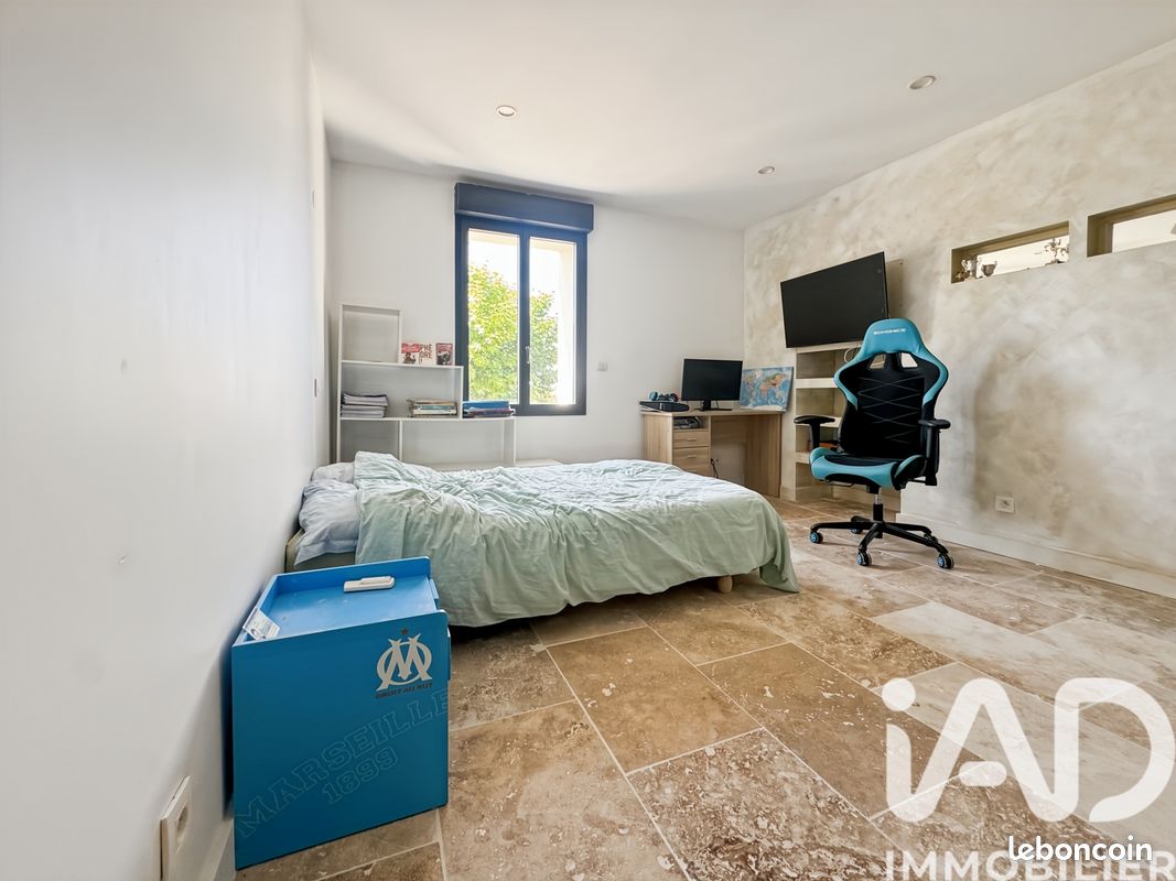 Mas 12 pièces 370 m² (image 11)
