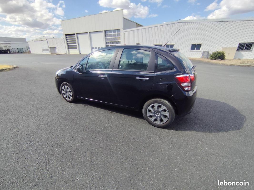CITROEN C3 1.2 PureTech 12V - 82 2009 BERLINE Confort PHASE 2 (image 11)