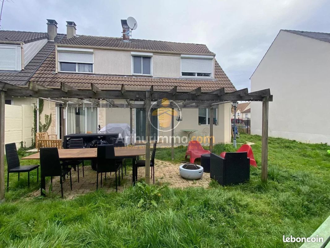 Maison 7 pièces 120 m² · à Gretz-Armainvilliers · 120 m² · 330 000 €