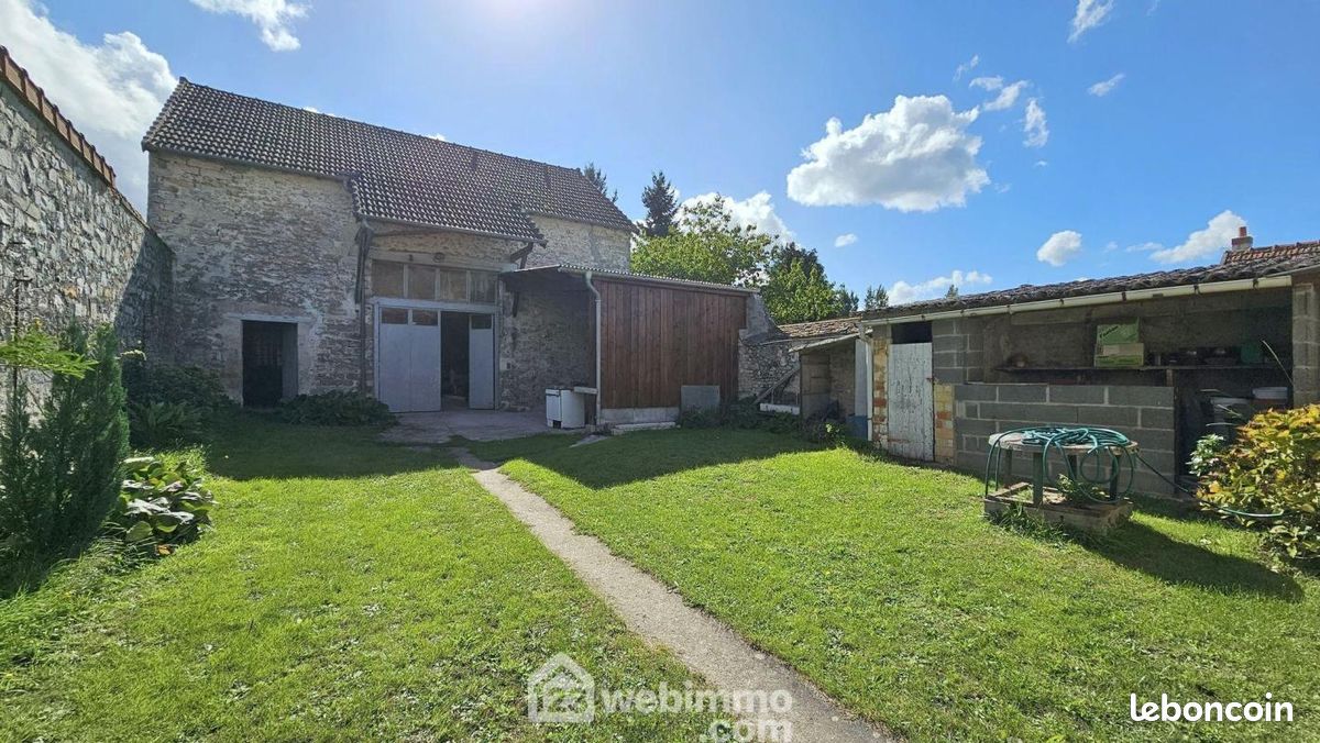 Maison 4 pièces 90 m² · à La Ferté-Alais · 90 m² · 241 800 €