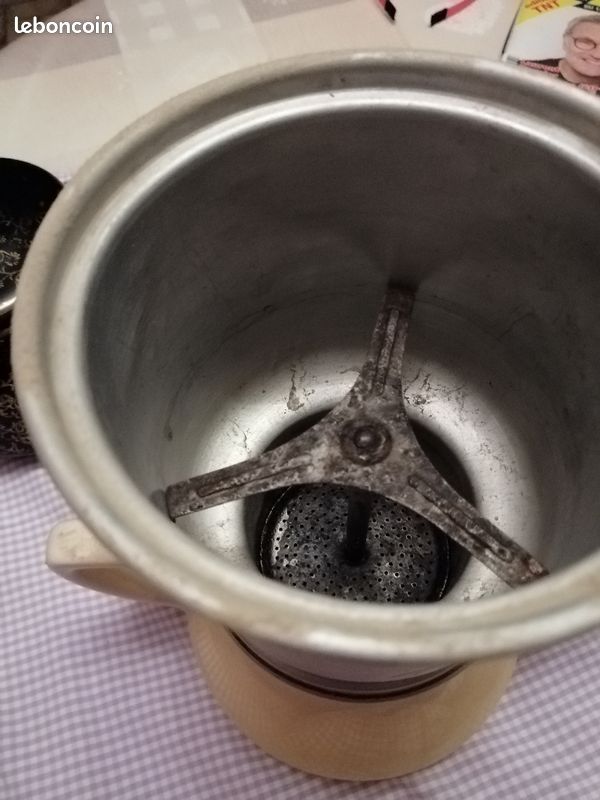 Cafetière ancienne jaune (image 2)