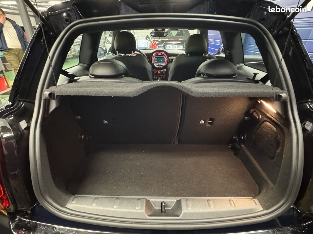 MINI Cooper S 2.0L 192ch Edition Greenwich - Toit ouvrant - Suivi complet - Bande blanche Fournie neuve - 2020 (image 11)