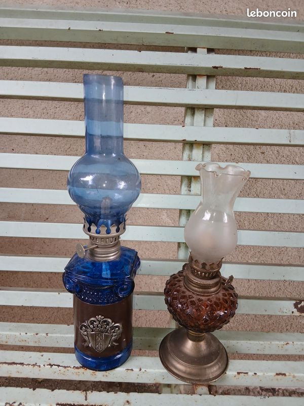 Lampe a petrole ancienne (image 2)