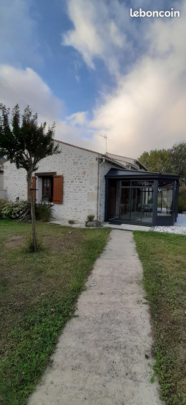 Maison 5 pièces 205 m² · aux Nouillers · 205 m² · 305 000 €