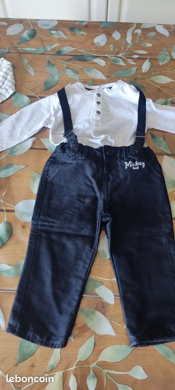 Salopette noir Disney et Tee shirt 9 mois (image 3)