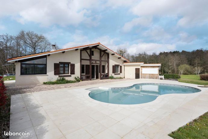 Propriété 5 pièces 167 m²