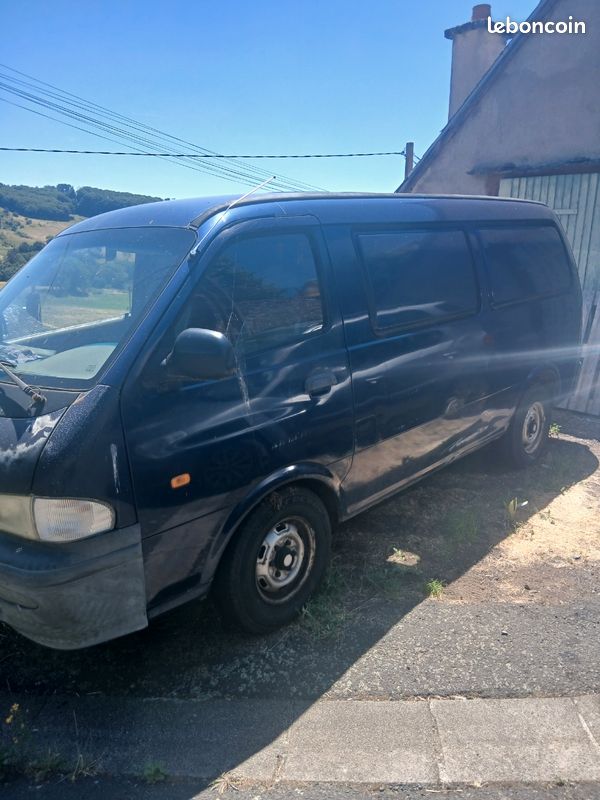 Kia pregio (image 2)