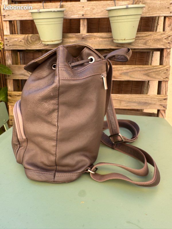 Sac à Dos Ville Homme En Cuir Grainé Noir Patrick Blanc - Fermeture Zip - Occasion Très Bon état