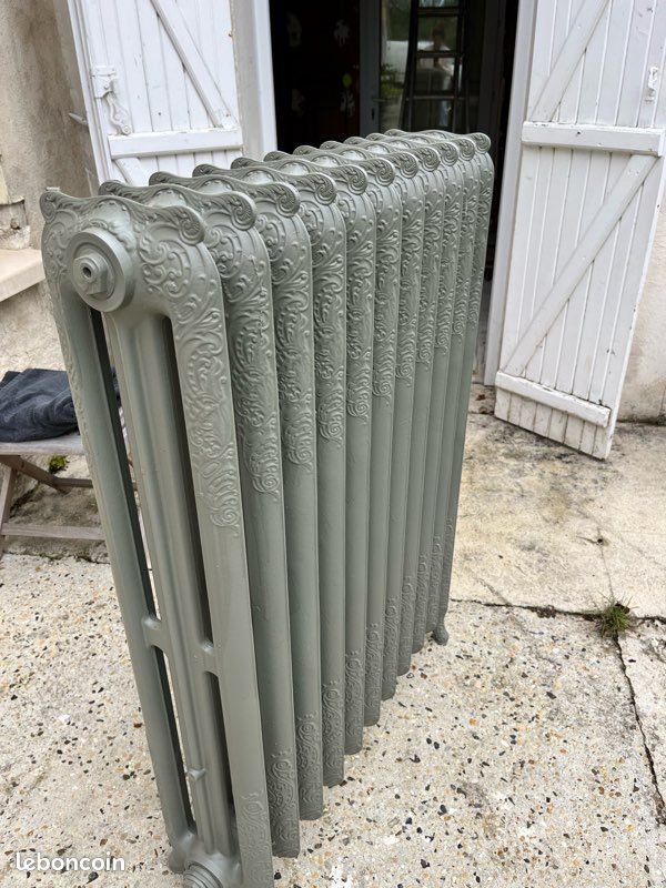 Radiateur en fonte rococo à oreilles (image 2)