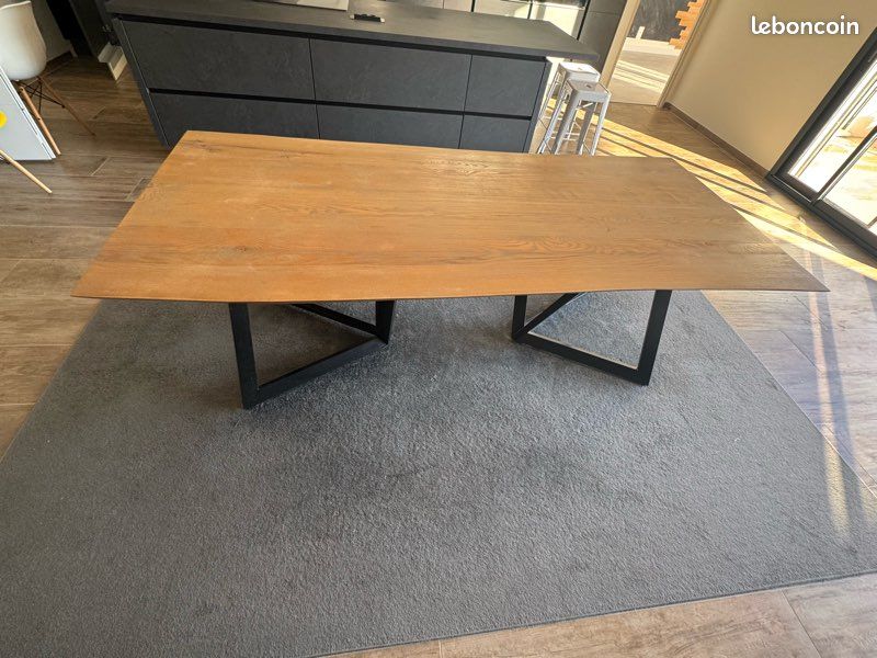 Table repas en bois (image 2)