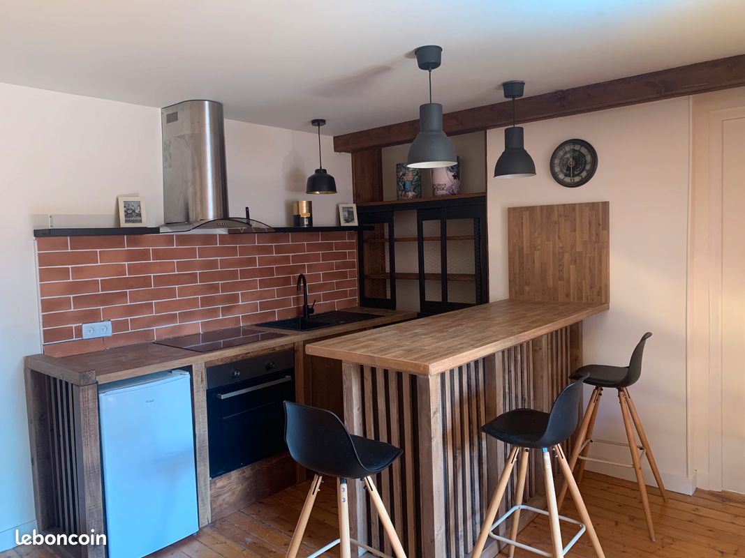 Appartement 2 pièces 50 m² · à Fougères · 50 m² · 450 €