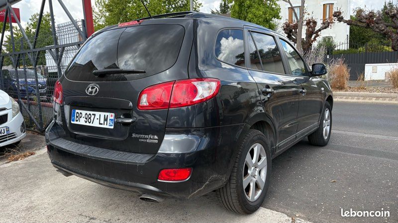 HYUNDAI SANTA FE 2.2 CRDI 155 cv 4WD EXÉCUTIVE - PAIEMENT EN 4 fois possible (image 4)