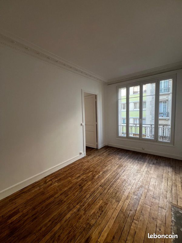 Appartement 3 pièces 43 m² · à Paris · 43 m² · 1 243 €
