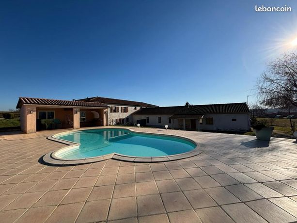 Maison 13 pièces 570 m²