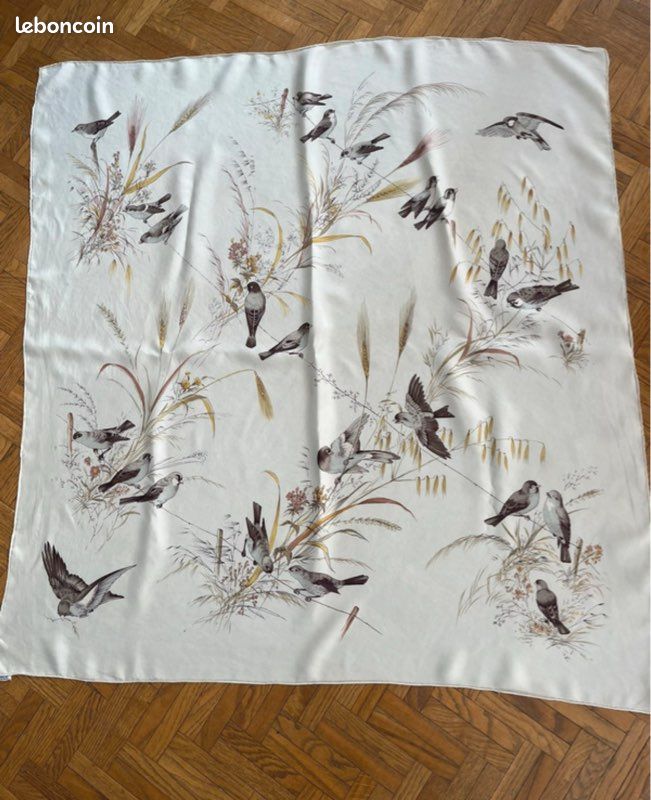 Foulard Gris Femme Motif Oiseau - Neuf, Sans étiquette