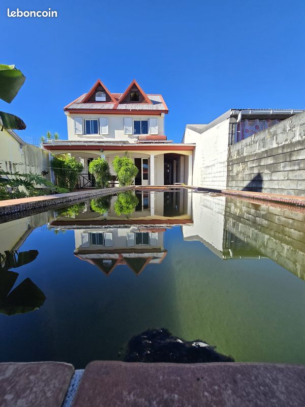 Maison 5 pièces 126 m² · à Saint-André · 126 m² · 315 000 €