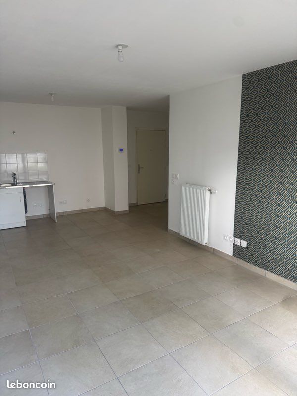 Appartement 3 pièces 57 m² · à Oullins-Pierre-Bénite · 56,9 m² · 1 069 €/mois