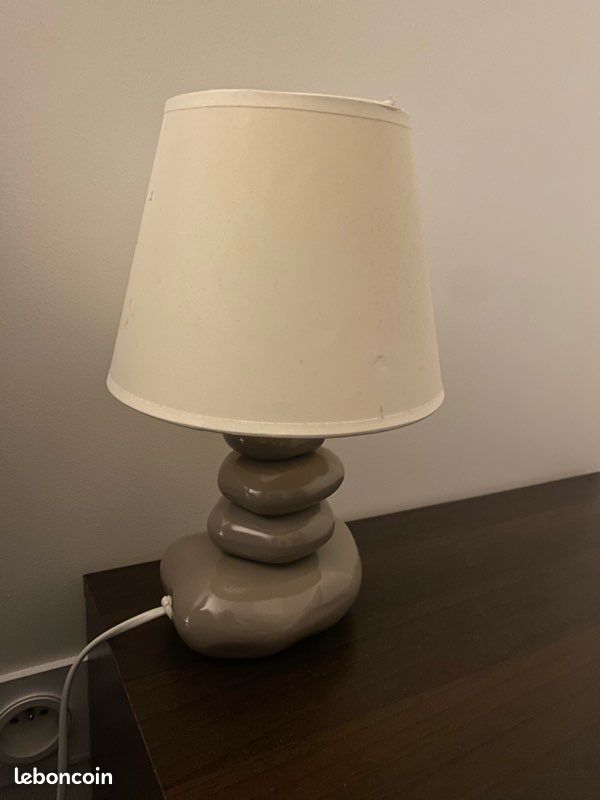 Lampe de chevet (image 1)