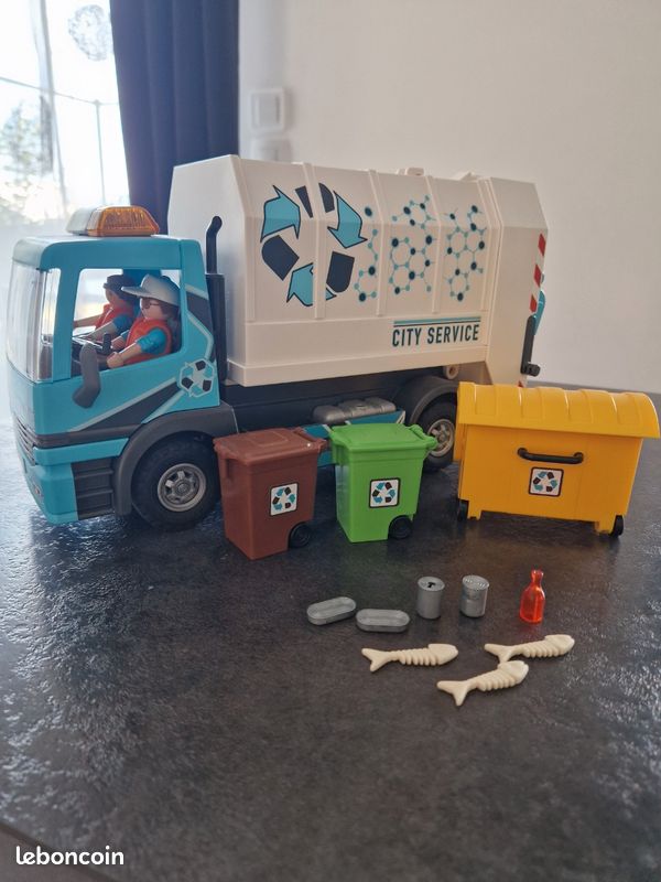 Playmobil Camion poubelle avec effet lumineux 70885 (image 1)