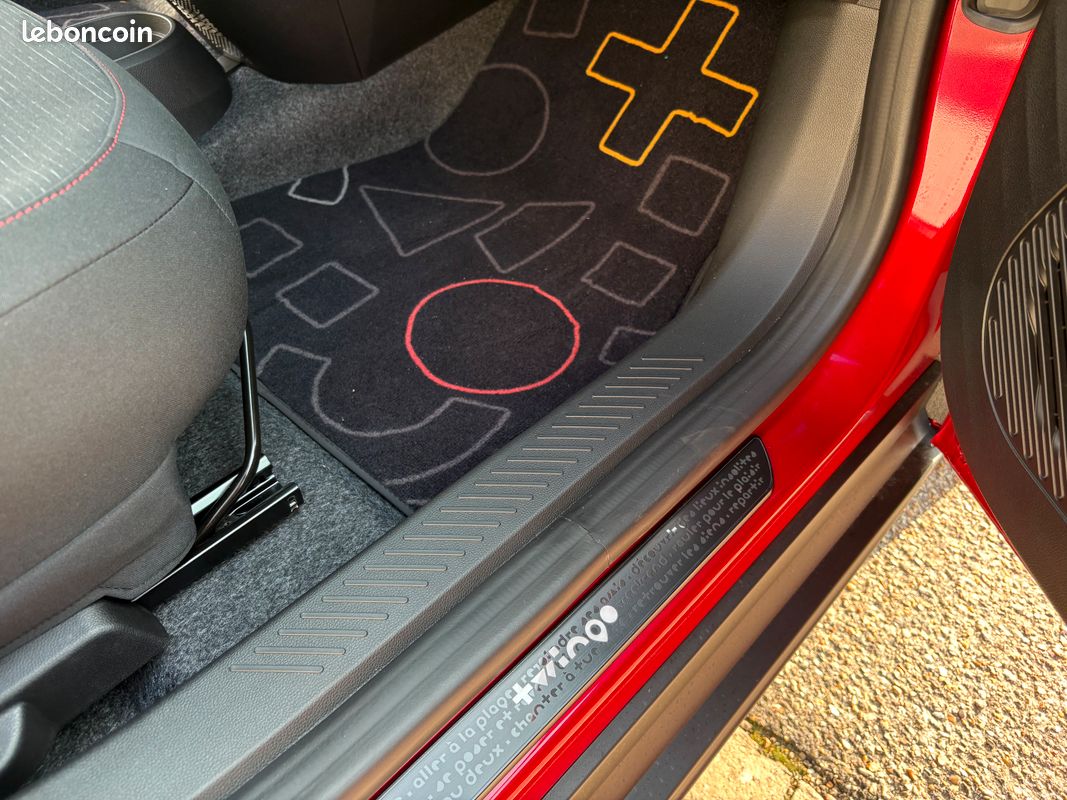 RENAULT Twingo E-Tech Electrique 80 ch (image 8)