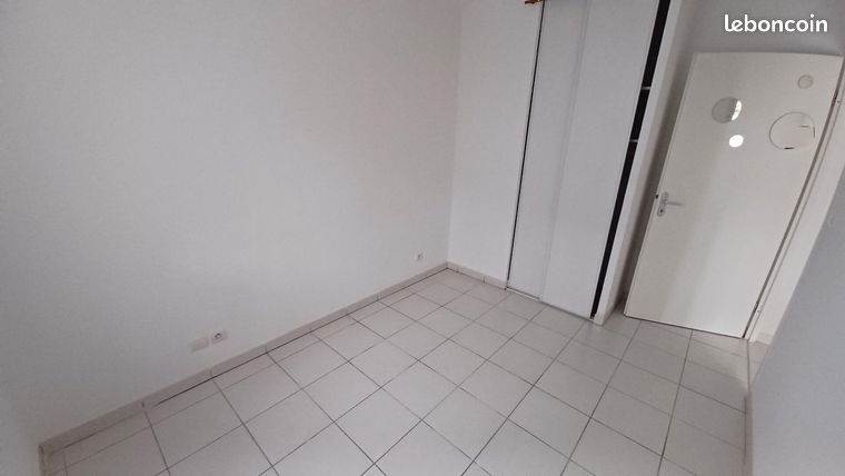 https://img.leboncoin.fr/api/v1/lbcpb1/images/73/20/fa/7320faaa91ca4217bfea69d41e29c68fceb2401e.jpg?rule=ad-image