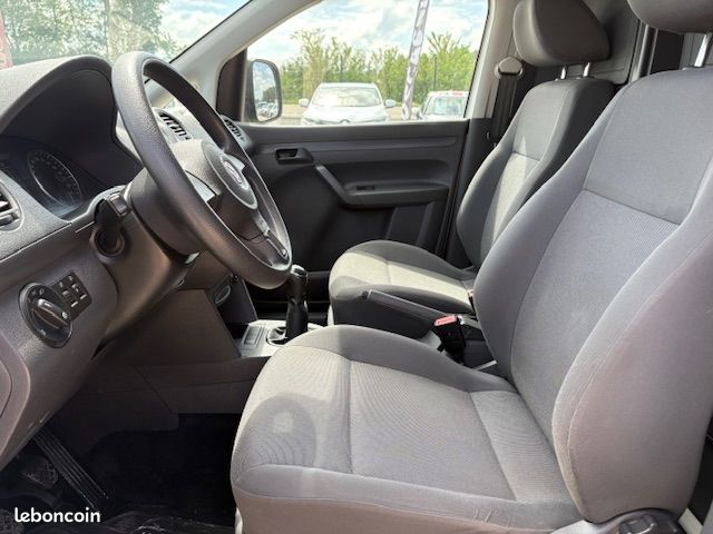 Volkswagen CADDY VAN 1.6 TDI 75CH BUSINESS LINE DISTRIBUTION NEUVE (image 18)