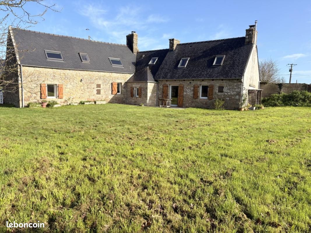Maison 6 pièces 126 m² · à Trélévern · 126 m² · 368 310 €
