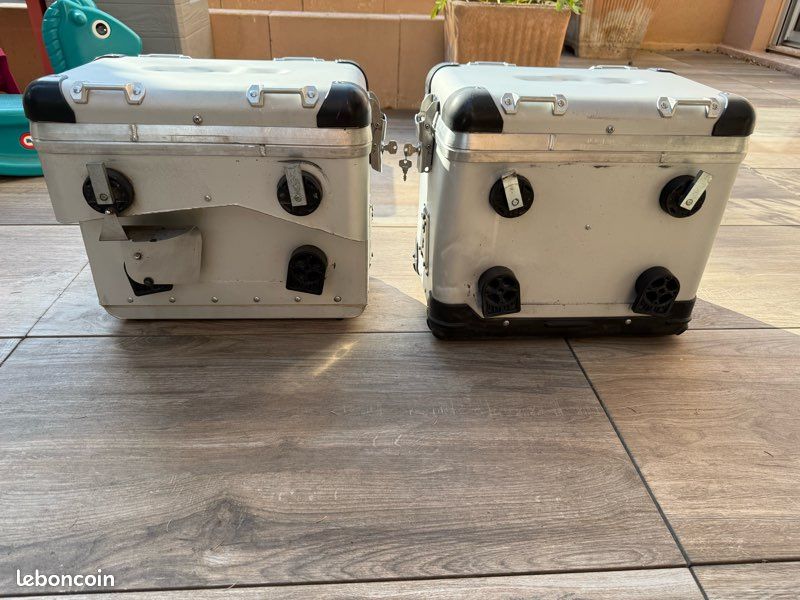 Valises Aluminium Touratech Gros volume pour BMW R 1200 GS et GSA air/huile jusqu’à 2013 (image 2)