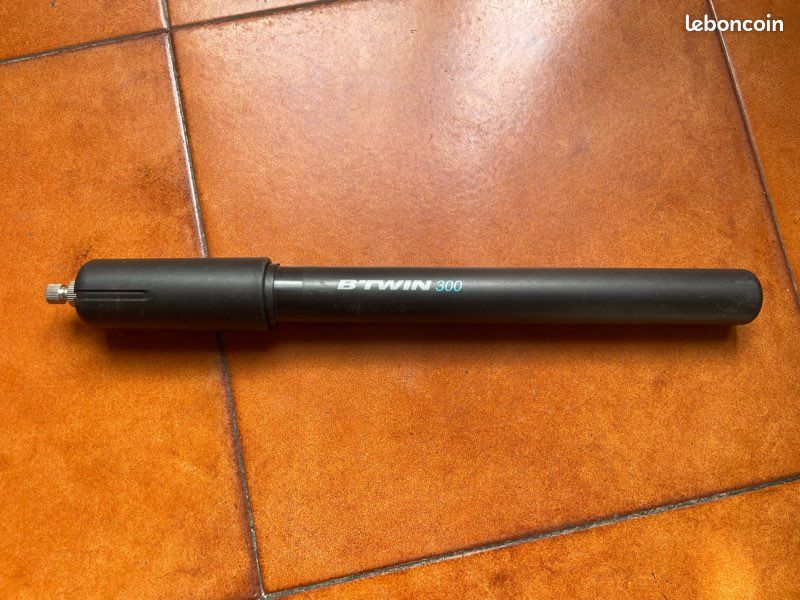 Pompe btwin 300 (image 1)