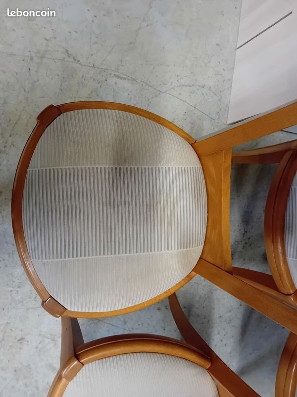 Table à manger et chaises (image 8)