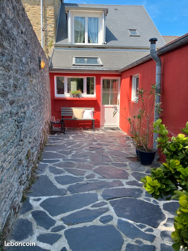 Maison 4 pièces 85 m² · à Cherbourg-en-Cotentin · 85 m² · 1 050 €/mois
