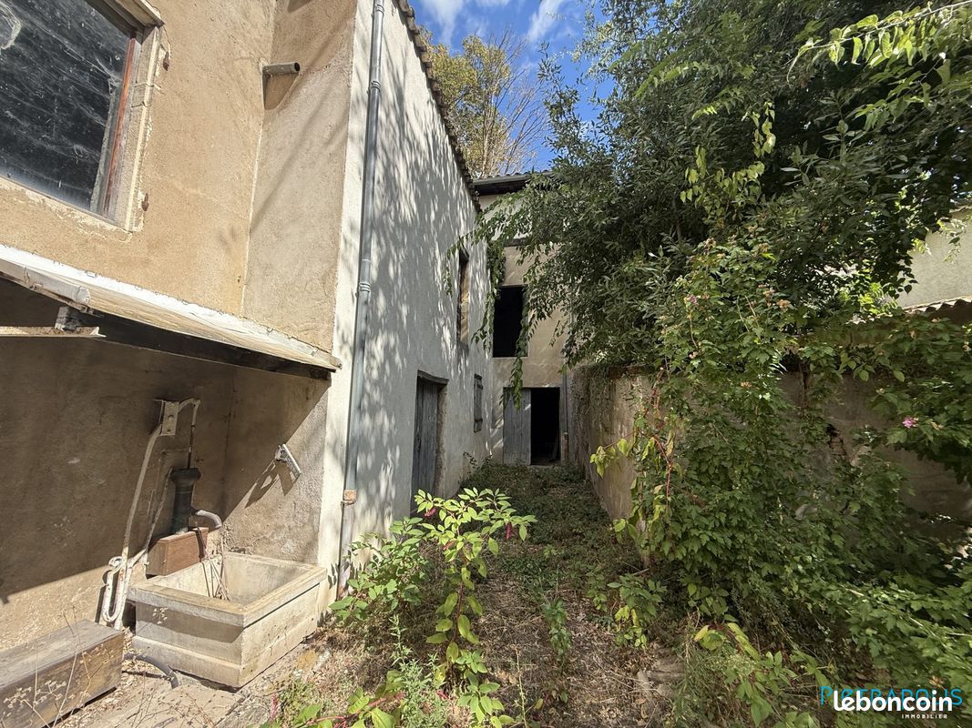 Maison 5 pièces 140 m² · à Montmerle-sur-Saône · 140 m² · 99 000 €