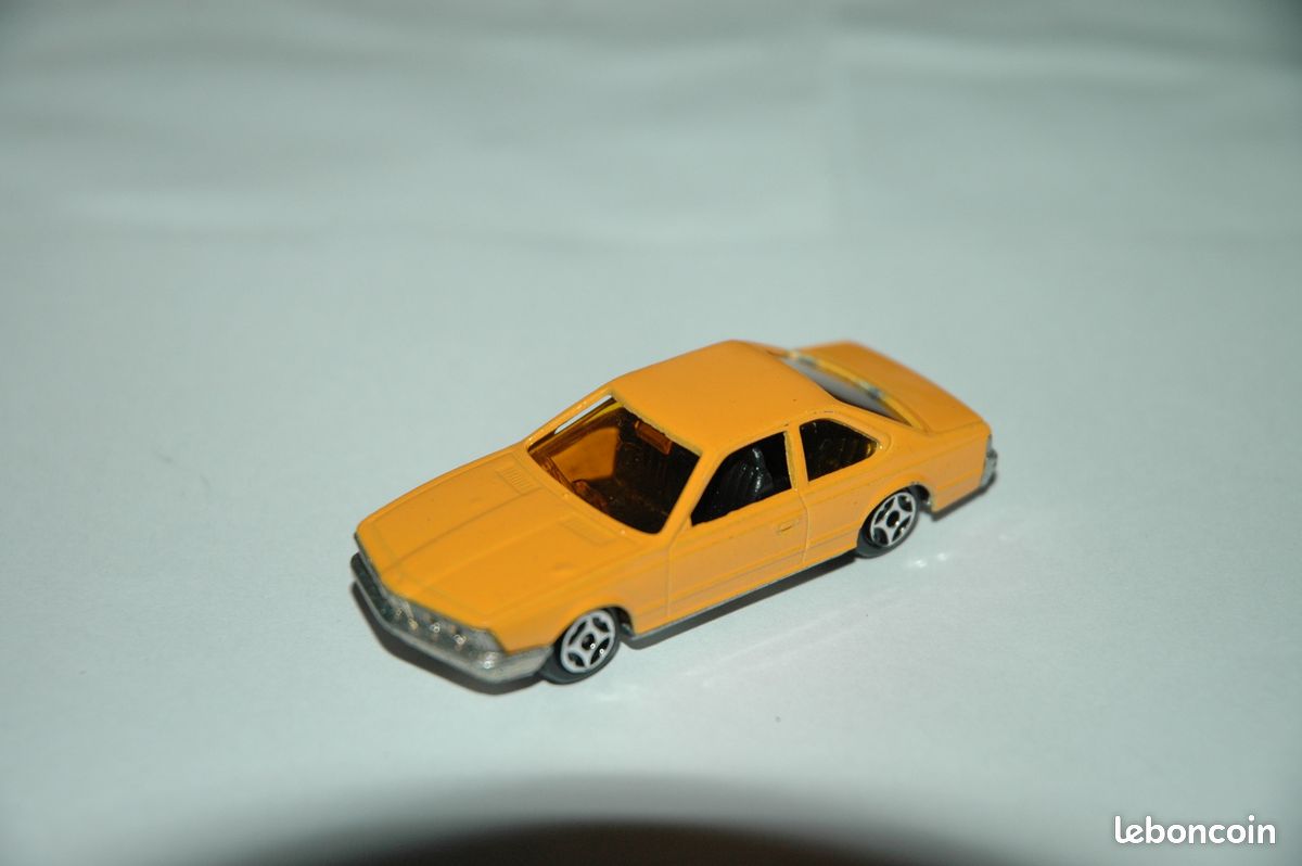 NOREV - 70 - BMW 2000 TI - Blanc - Boite peu courante