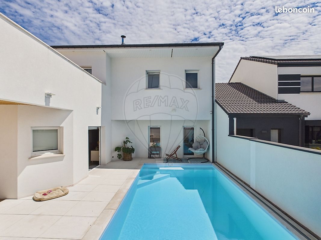 Maison 8 pièces 214 m² · à Basse-Ham · 214 m² · 785 000 €