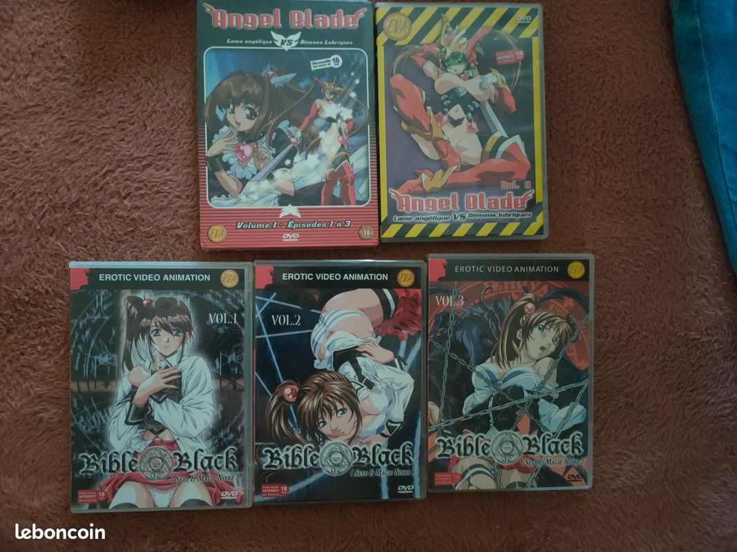 DVD Angel blade et Bible black hent.ai - DVD - Films