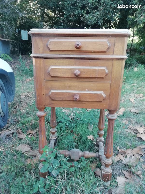 Table de chevet (image 2)
