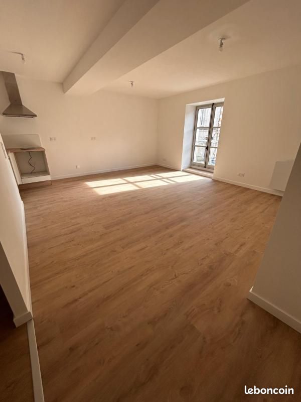 Appartement 2 pièces 51 m² · à Poitiers · 51 m² · 650 €