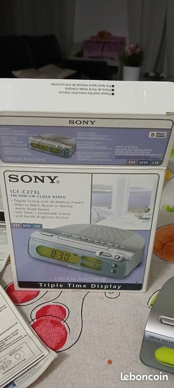 Radio reveil sony icf-c273L année 2000 notice et boïte (image 4)
